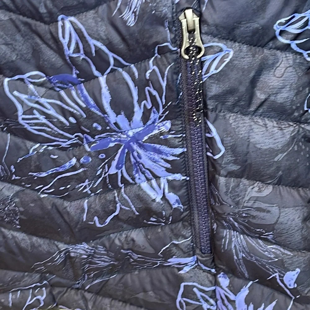 Columbia Navy Floral Puffer Jacket - Picture 4 of 12